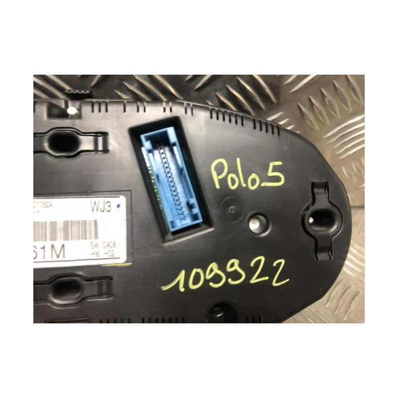 Compteur VOLKSWAGEN POLO 5 PHASE 1 d’occasion