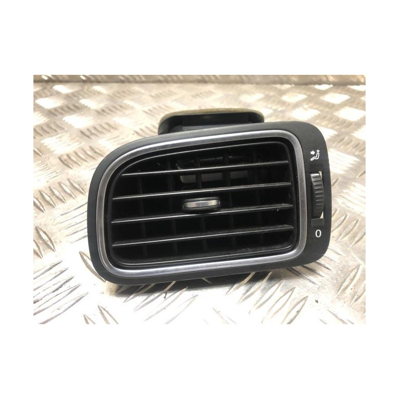 Aerateur tableau de bord avant gauche VOLKSWAGEN POLO 5 PHASE 1 d’occasion