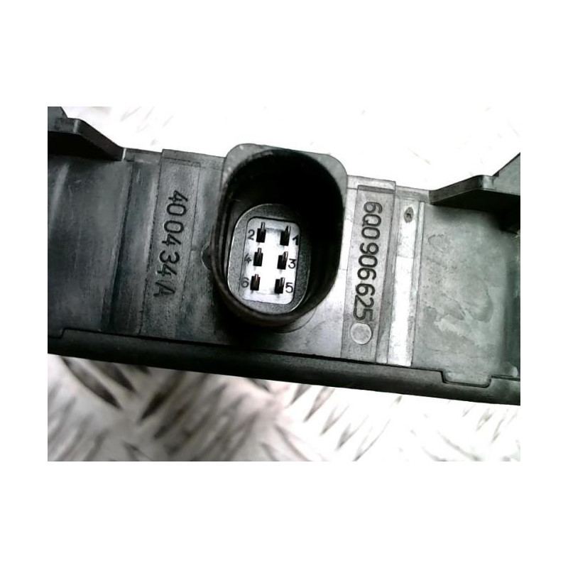Module d'allumage (allumage) VOLKSWAGEN GOLF 5 d’occasion