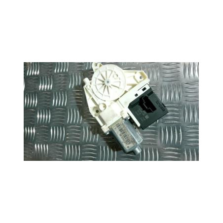 Moteur leve vitre arriere droit RENAULT MEGANE 3 PHASE 2 d’occasion