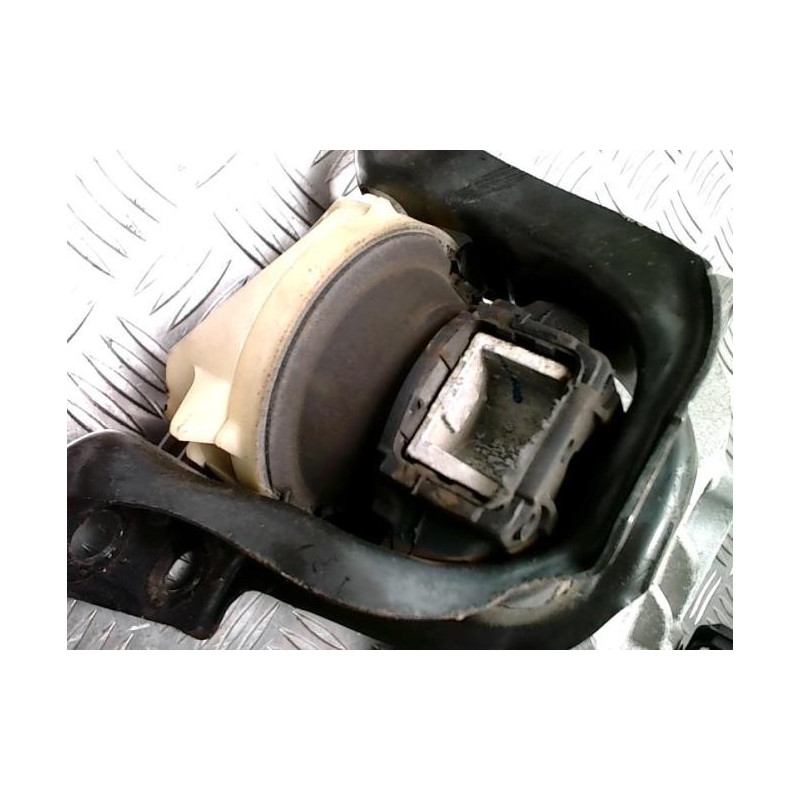 Support moteur gauche DACIA SANDERO 2 PHASE 1 d’occasion