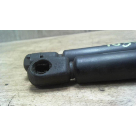 Verin de coffre OPEL CORSA C PHASE 2 d’occasion