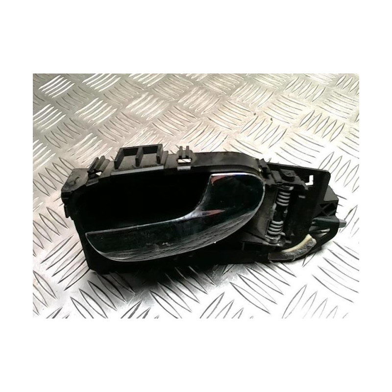 Poignee interieur avant droit PEUGEOT 307 PHASE 2 BREAK d’occasion