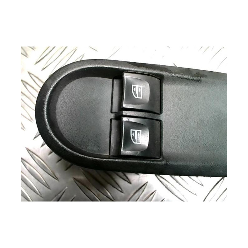 Interrupteur de leve vitre avant gauche CITROEN C3 1 PHASE 1 d’occasion