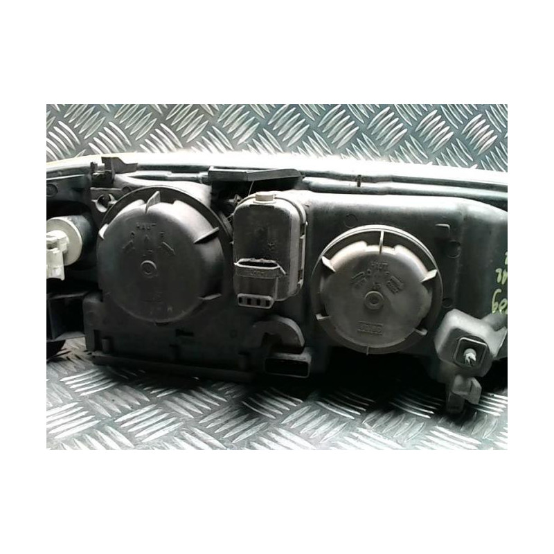 Optique avant principal gauche (feux)(phare) RENAULT LAGUNA 2 PHASE 2 d’occasion