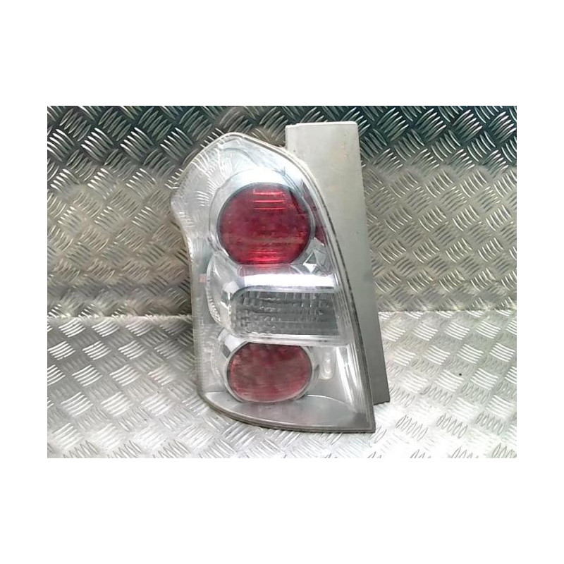 Feu arriere principal gauche (feux) TOYOTA COROLLA VERSO 2 PHASE 2 d’occasion