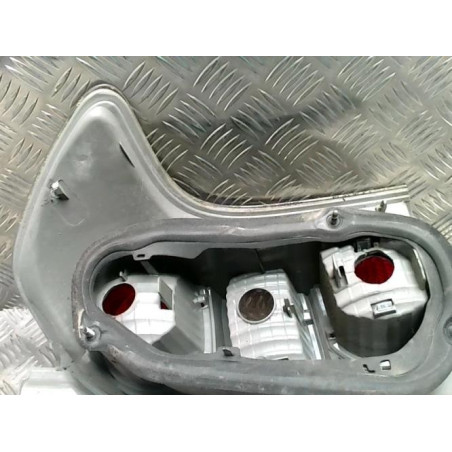 Feu arriere principal gauche (feux) TOYOTA COROLLA VERSO 2 PHASE 2 d’occasion