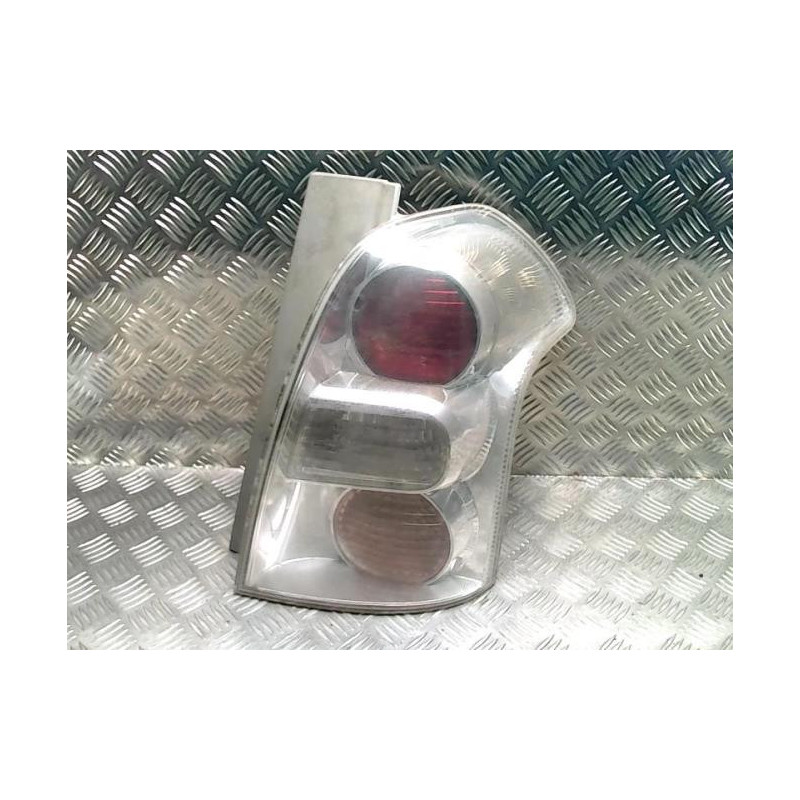 Feu arriere principal droit (feux) TOYOTA COROLLA VERSO 2 PHASE 2 d’occasion