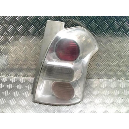 Feu arriere principal droit (feux) TOYOTA COROLLA VERSO 2 PHASE 2 d’occasion