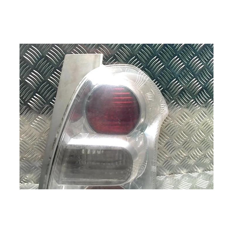 Feu arriere principal droit (feux) TOYOTA COROLLA VERSO 2 PHASE 2 d’occasion