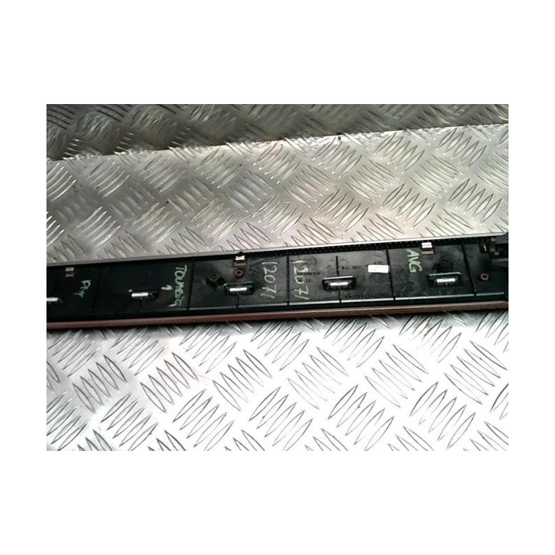 Poignee interieur avant gauche VOLKSWAGEN TOUAREG 1 PHASE 1 d’occasion
