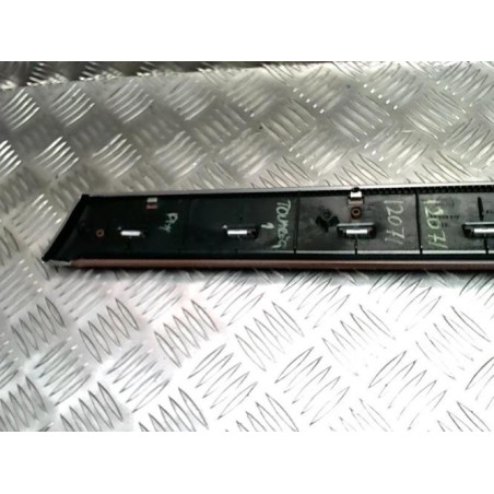 Poignee interieur avant gauche VOLKSWAGEN TOUAREG 1 PHASE 1 d’occasion