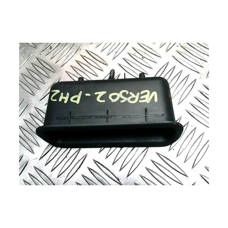 Vide poche arriere droit TOYOTA COROLLA VERSO 2 PHASE 2 d’occasion