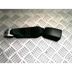 Attache ceinture arriere gauche TOYOTA COROLLA VERSO 2 PHASE 2 d’occasion