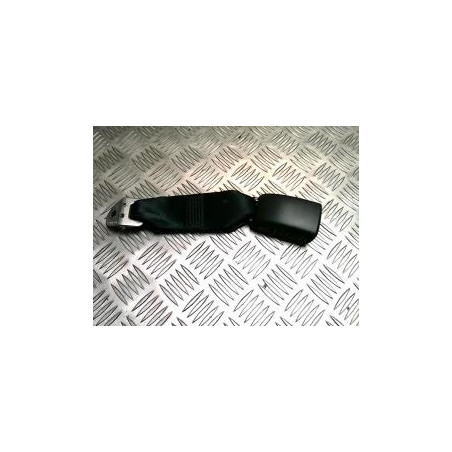 Attache ceinture arriere gauche TOYOTA COROLLA VERSO 2 PHASE 2 d’occasion