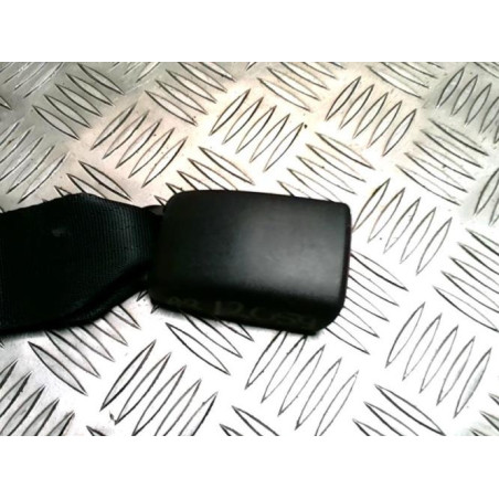 Attache ceinture arriere gauche TOYOTA COROLLA VERSO 2 PHASE 2 d’occasion