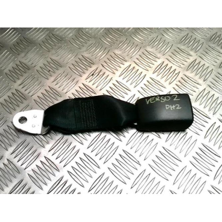 Attache ceinture arriere droit TOYOTA COROLLA VERSO 2 PHASE 2 d’occasion