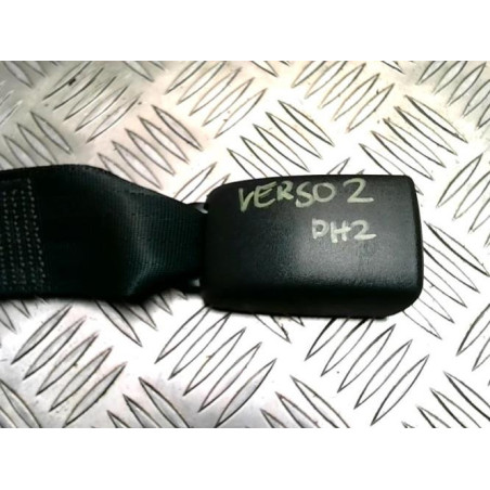 Attache ceinture arriere droit TOYOTA COROLLA VERSO 2 PHASE 2 d’occasion