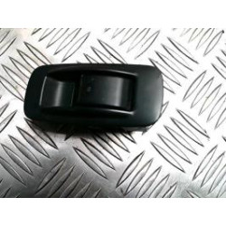 Interrupteur de leve vitre arriere droit TOYOTA COROLLA VERSO 2 PHASE 2 d’occasion