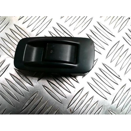 Interrupteur de leve vitre arriere droit TOYOTA COROLLA VERSO 2 PHASE 2 d’occasion