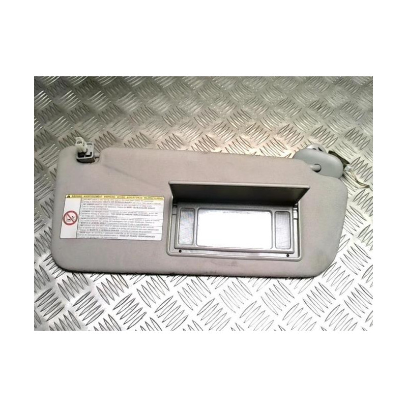 Pare soleil droit TOYOTA COROLLA VERSO 2 PHASE 2 d’occasion