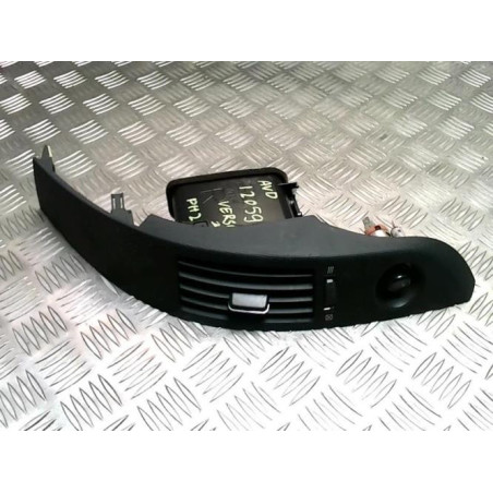 Aerateur tableau de bord avant droit TOYOTA COROLLA VERSO 2 PHASE 2 d’occasion