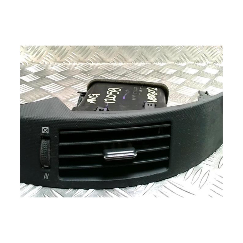 Aerateur tableau de bord avant gauche TOYOTA COROLLA VERSO 2 PHASE 2 d’occasion