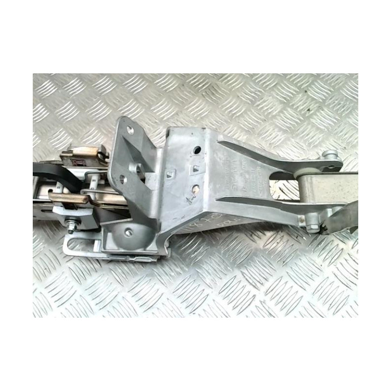 Colonne de direction VOLKSWAGEN POLO 4 PHASE 1 d’occasion