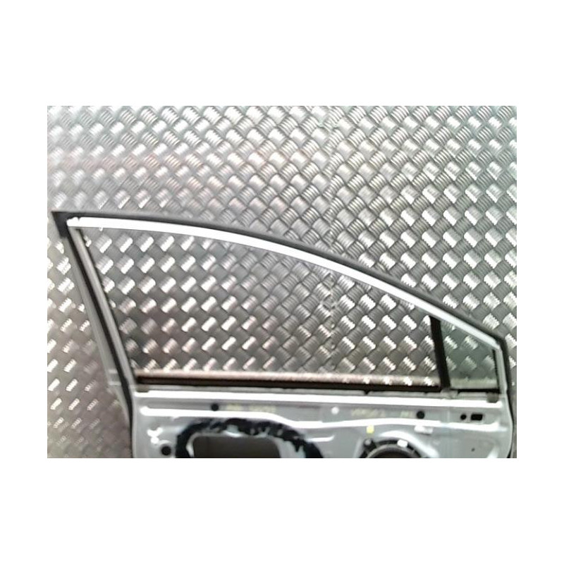 Porte avant gauche TOYOTA COROLLA VERSO 2 PHASE 2 d’occasion