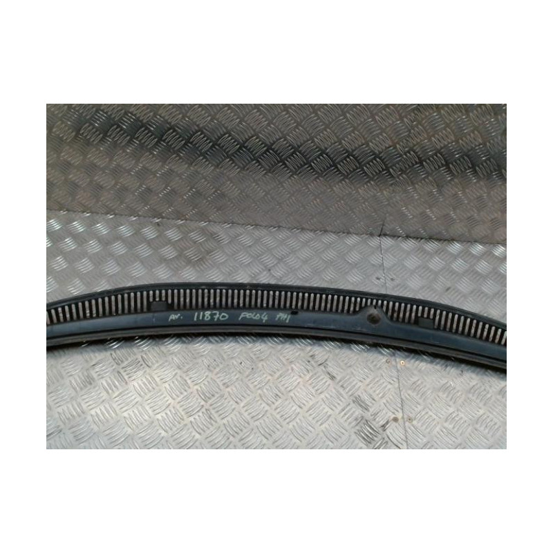 Baie de pare brise VOLKSWAGEN POLO 4 PHASE 1 d’occasion