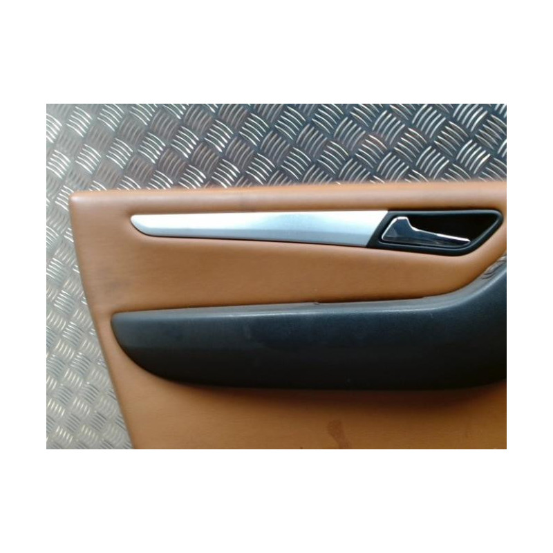 Panneau de porte avant gauche MERCEDES CLASSE B 245 PHASE 1 d’occasion