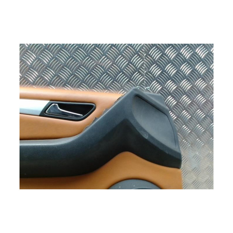 Panneau de porte avant gauche MERCEDES CLASSE B 245 PHASE 1 d’occasion
