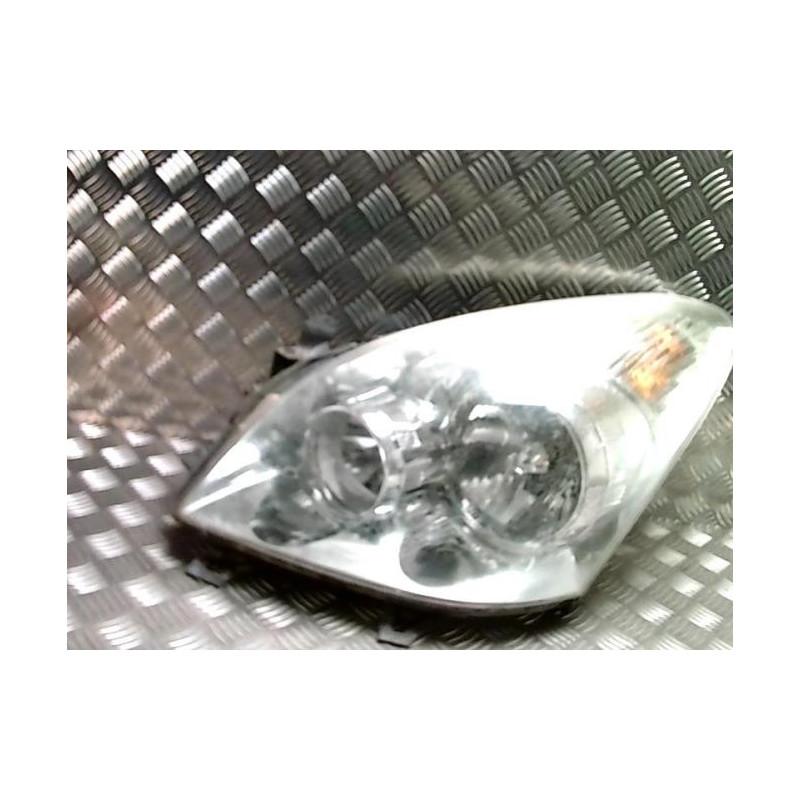 Optique avant principal gauche (feux)(phare) TOYOTA COROLLA VERSO 2 PHASE 2 d’occasion