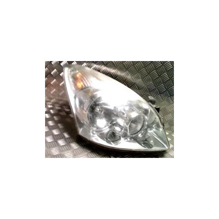 Optique avant principal droit (feux)(phare) TOYOTA COROLLA VERSO 2 PHASE 2 d’occasion