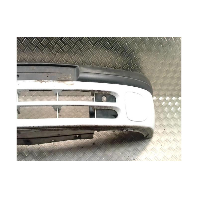 Pare choc avant RENAULT CLIO 2 PHASE 1 d’occasion