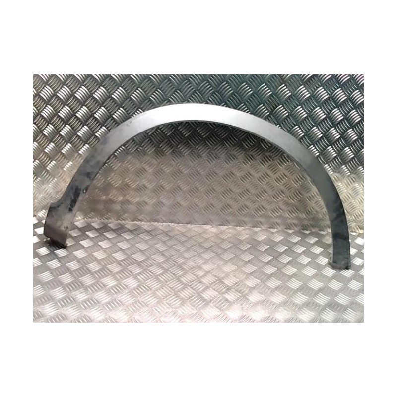 Extension d'aile arriere droit HONDA CIVIC 8 PHASE 2 d’occasion