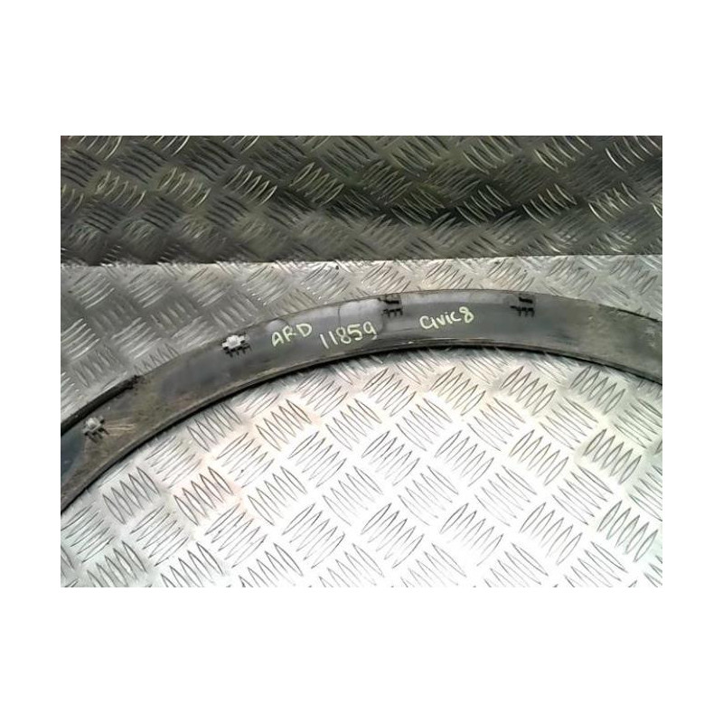 Extension d'aile arriere droit HONDA CIVIC 8 PHASE 2 d’occasion