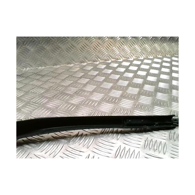 Bras essuie glace avant droit HONDA CIVIC 8 PHASE 2 d’occasion