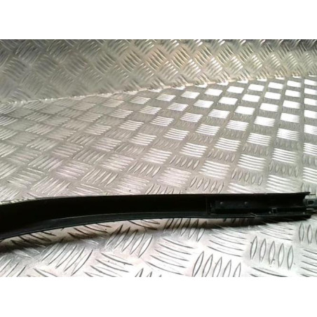 Bras essuie glace avant droit HONDA CIVIC 8 PHASE 2 d’occasion