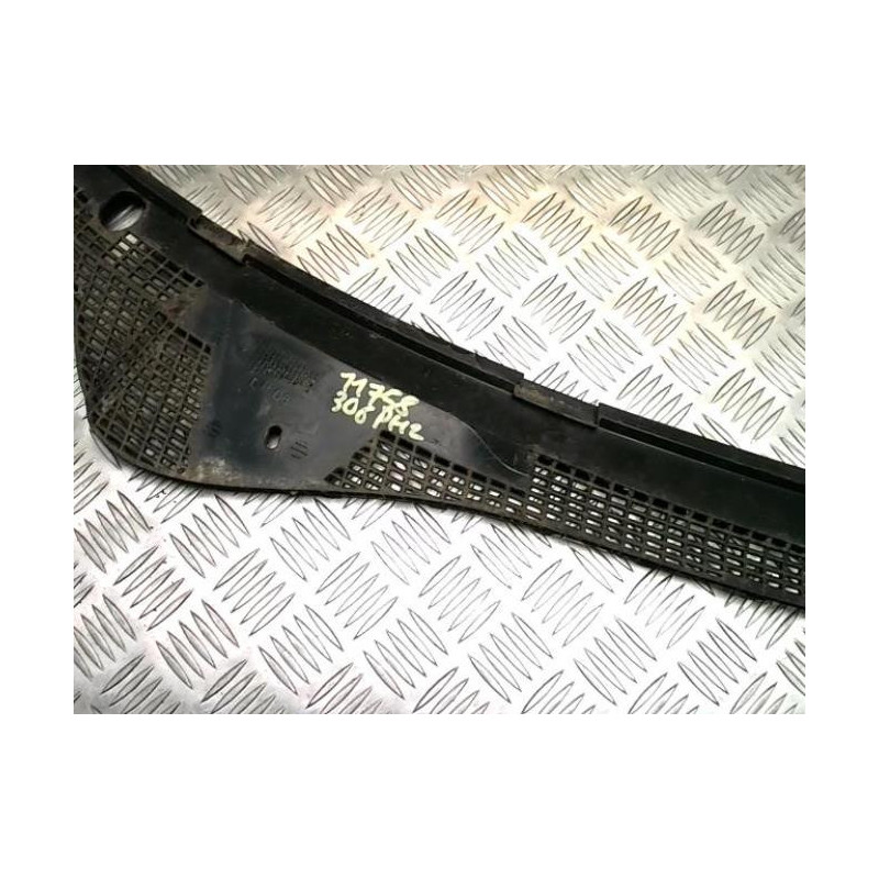Baie de pare brise PEUGEOT 306 PHASE 2 d’occasion