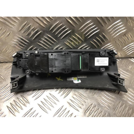 Commande autoradio VOLVO XC 90 2 PHASE 1 d’occasion