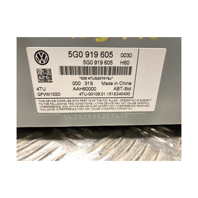 Ecran GPS VOLKSWAGEN GOLF 7 PHASE 1 d’occasion