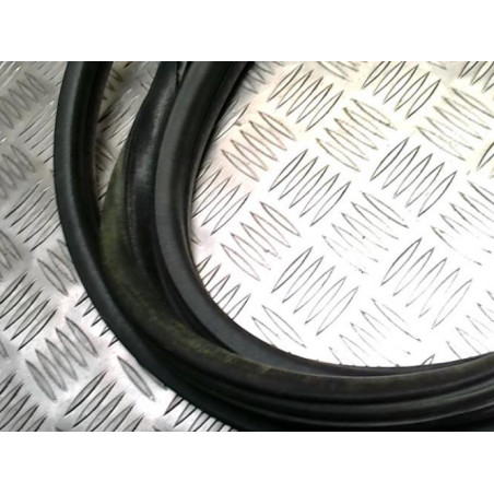 Joint de porte arriere gauche PEUGEOT 3008 1 PHASE 1 d’occasion