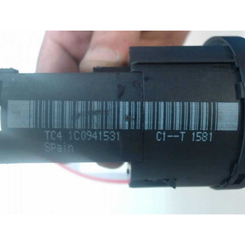 Commande de phare VOLKSWAGEN PASSAT V (3B3) d’occasion
