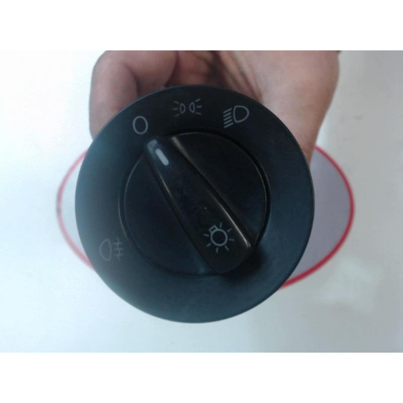 Commande de phare VOLKSWAGEN PASSAT V (3B3) d’occasion