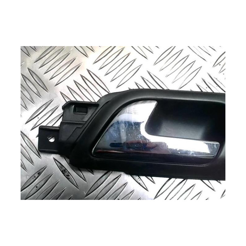 Poignee interieur avant gauche VOLKSWAGEN POLO 4 PHASE 1 d’occasion