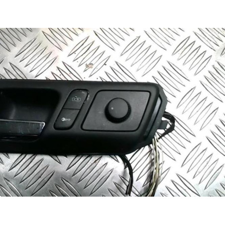 Poignee interieur avant gauche VOLKSWAGEN POLO 4 PHASE 1 d’occasion