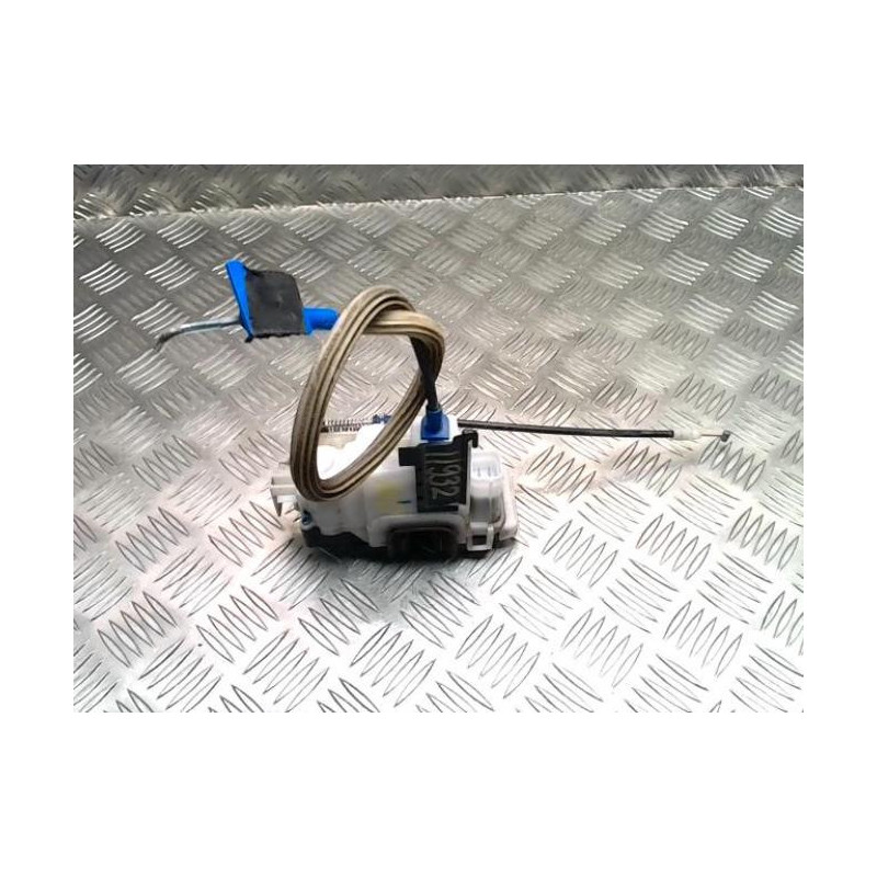Serrure avant droit CITROEN NEMO d’occasion