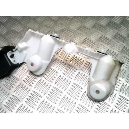 Moulure de pare choc arriere RENAULT MEGANE 4 PHASE 2 d’occasion