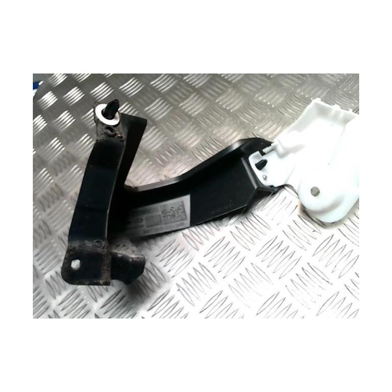 Moulure de pare choc arriere RENAULT MEGANE 4 PHASE 2 d’occasion